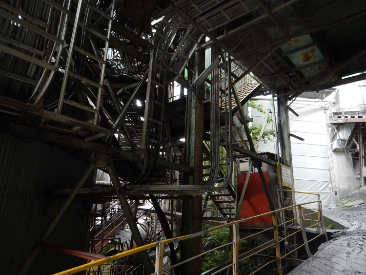 奥多摩工業氷川工場 東京 奥多摩にあるカヤックスクール フェリーグライド