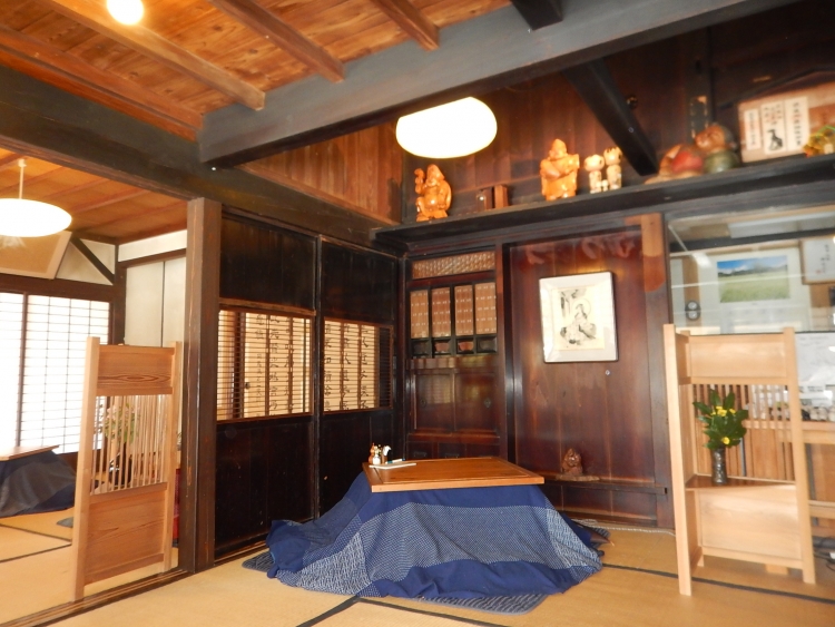 茅葺の古民家で絶品蕎麦 丹三郎 東京 奥多摩にあるカヤックスクール フェリーグライド